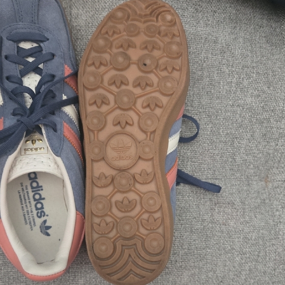 Adidas Gazelle Suede Blue and Coral Sneakers - Picture 5 of 8